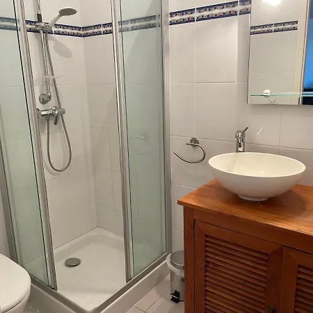 דירה De Charme Dans Avec Piscine